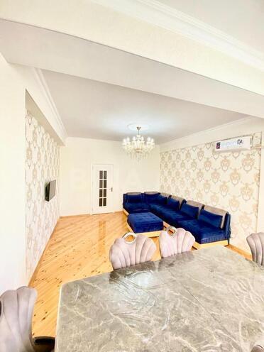 Сдаётся 3-комн. новостройка 115 м², м. Кара Караев, photo 3 from 18