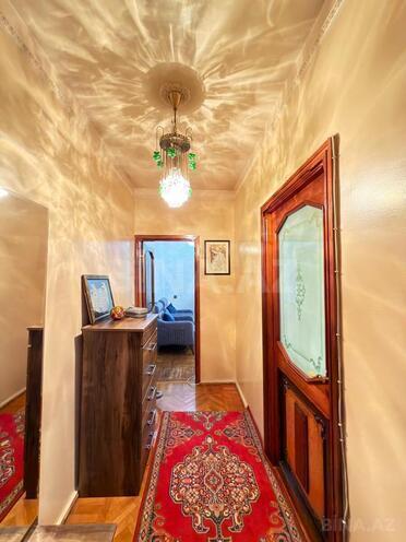 Satılır 2 otaqlı köhnə tikili 65 m², Bakıxanov q., photo 6 from 11