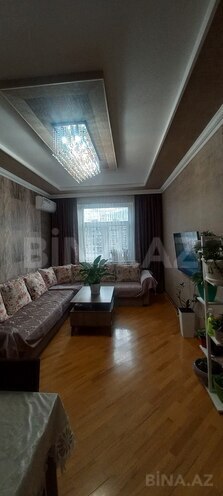 Продаётся 3-комн. вторичка 72 м², пос. Бакиханова, photo 1 from 15