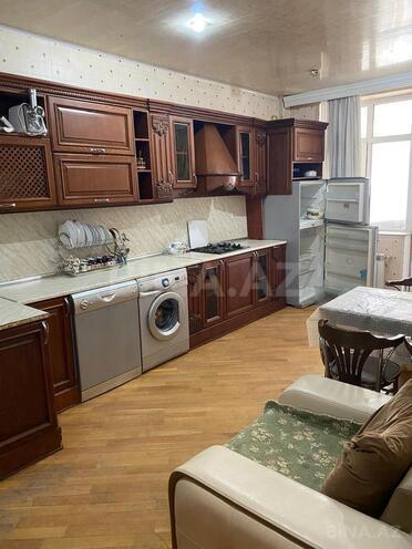 İcarəyə verilir 3 otaqlı yeni tikili 180 m², Gənclik m., photo 10 from 15