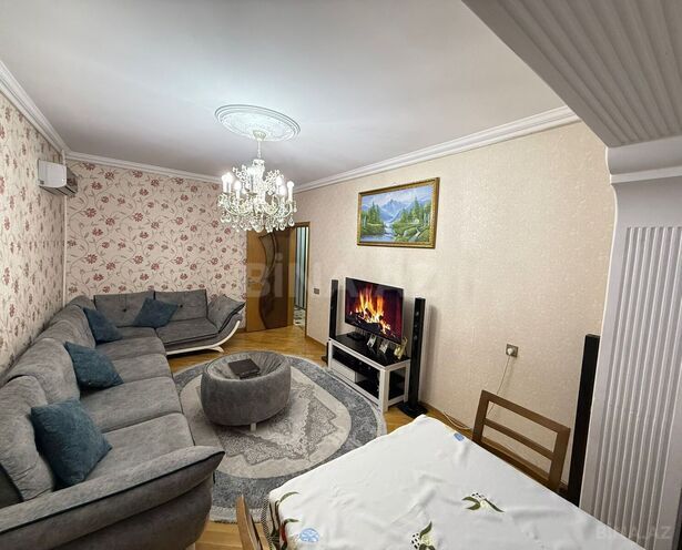 Продаётся 3-комн. вторичка 92 м², пос. 9-й мкр, photo 1 from 12