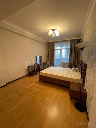 Сдаётся 3-комн. новостройка 124 м², м. Нариман Нариманов, photo 9 from 18