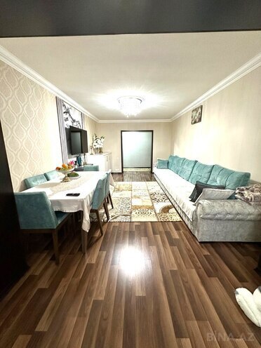 Продаётся 3-комн. вторичка 73 м², пос. Бакиханова, photo 1 from 17
