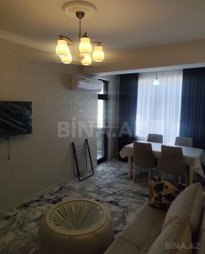 Сдаётся 2-комн. новостройка 75 м², м. Нефтчиляр, photo 1 from 9