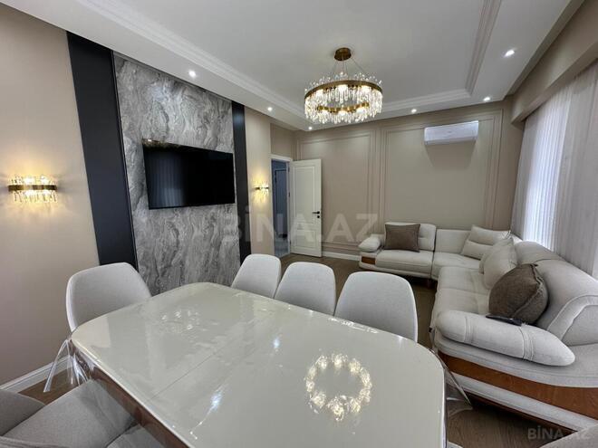Сдаётся 3-комн. новостройка 90 м², м. Бакмил, photo 1 from 25