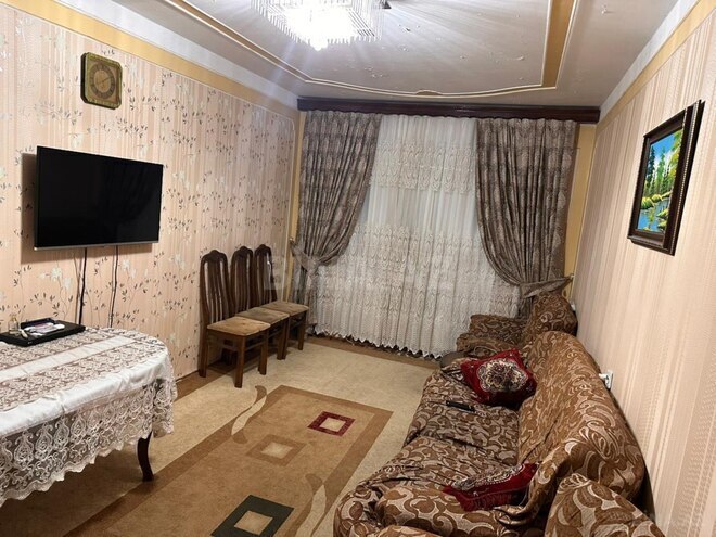 Продаётся 3-комн. вторичка 80 м², м. Ахмедлы, photo 1 from 9