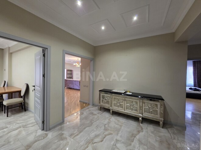 Сдаётся 3-комн. новостройка 160 м², м. Низами, photo 12 from 21