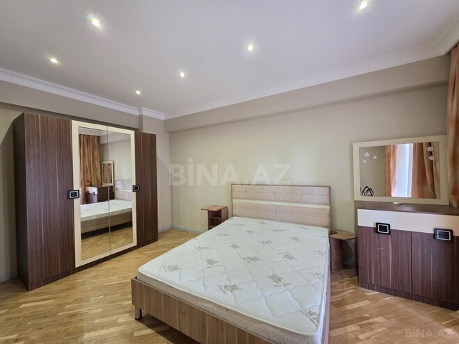 Сдаётся 3-комн. новостройка 160 м², м. Низами, photo 11 from 21