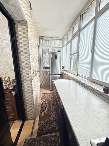 Satılır 2 otaqlı köhnə tikili 45 m², Massiv D q., photo 8 from 10
