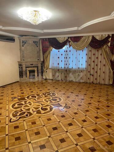 Сдаётся 3-комн. новостройка 135 м², м. Низами, photo 1 from 11