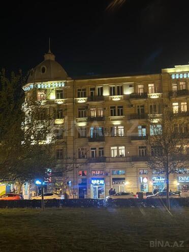 Satılır 2 otaqlı köhnə tikili 70 m², NZS q., photo 1 from 13