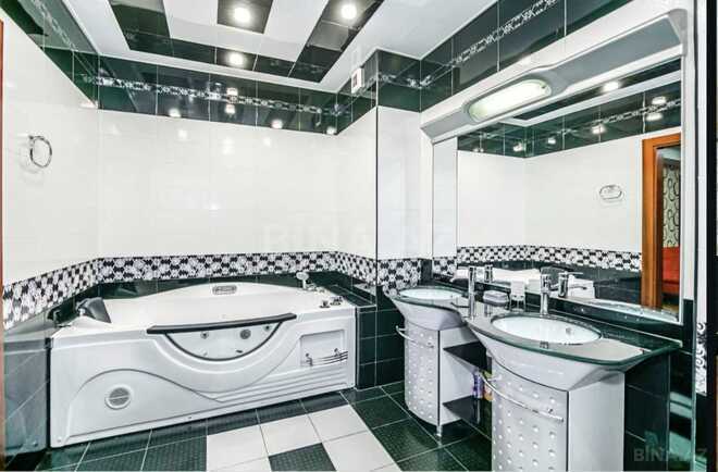 İcarəyə verilir 3 otaqlı yeni tikili 220 m², 28 May m., photo 10 from 12