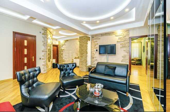 İcarəyə verilir 3 otaqlı yeni tikili 220 m², 28 May m., photo 1 from 12