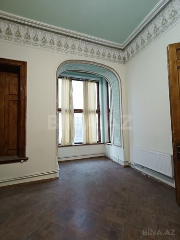 Сдаётся 10-комн. вторичка 414 м², м. Низами, photo 22 from 25