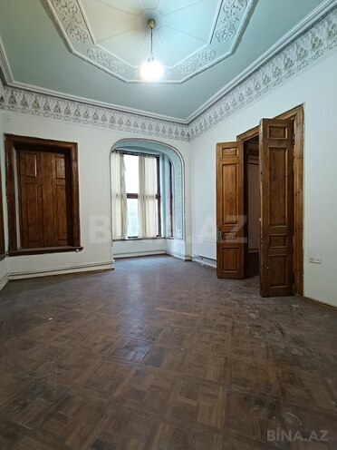 Сдаётся 10-комн. вторичка 414 м², м. Низами, photo 24 from 25