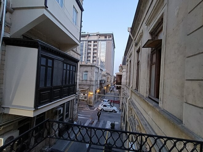 Сдаётся 10-комн. вторичка 414 м², м. Низами, photo 13 from 25