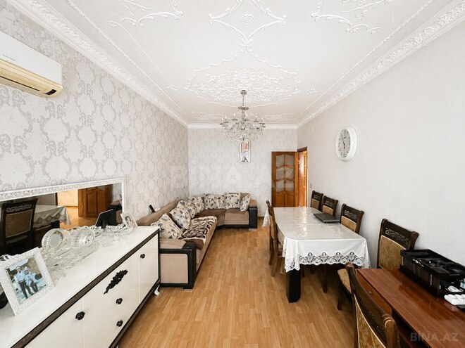 Продаётся 4-комн. вторичка 110 м², м. 20 января, photo 1 from 15