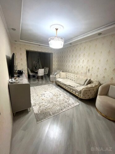 Satılır 4 otaqlı köhnə tikili 117 m², İnşaatçılar m., photo 1 from 16