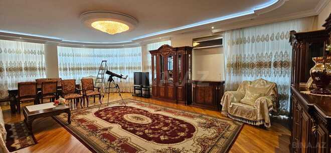 Продаётся 3-комн. новостройка 163 м², м. Элмляр Академиясы, photo 1 from 17