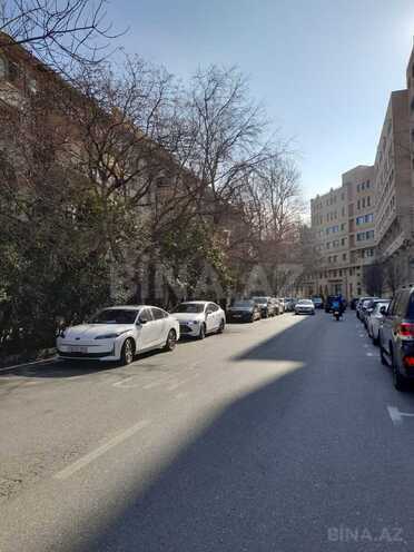 Продаётся 3-комн. вторичка 70 м², м. Элмляр Академиясы, photo 6 from 29