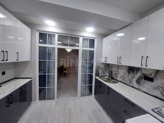 Сдаётся 3-комн. новостройка 90 м², Абшеронcкий  р., photo 1 from 8
