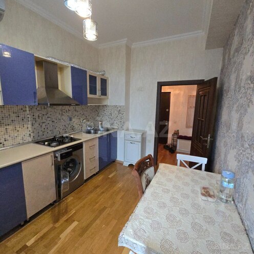 İcarəyə verilir 2 otaqlı köhnə tikili 70 m², İnşaatçılar m., photo 6 from 10