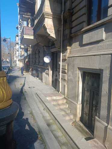 Продаётся 3-комн. вторичка 65 м², м. Ичеришехер, photo 24 from 26