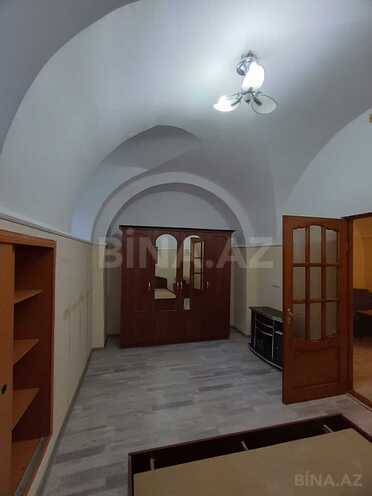 Продаётся 3-комн. вторичка 65 м², м. Ичеришехер, photo 3 from 26