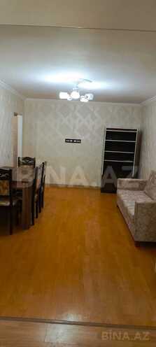 Сдаётся 2-комн. вторичка 40 м², м. Нефтчиляр, photo 1 from 12