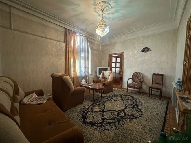 Продаётся 2-комн. вторичка 60 м², м. Низами, photo 5 from 12