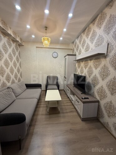 Сдаётся 2-комн. новостройка 60 м², м. Ази Асланов, photo 1 from 8