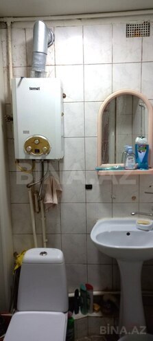 Satılır 1 otaqlı köhnə tikili 45 m², İnşaatçılar m., photo 10 from 12