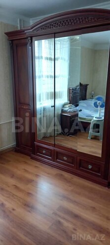 Satılır 1 otaqlı köhnə tikili 45 m², İnşaatçılar m., photo 5 from 12