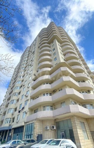 Продаётся 2-комн. новостройка 80 м², м. Иншаатчылар, photo 1 from 18