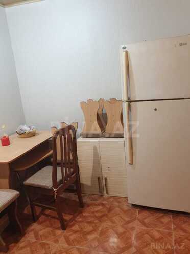Satılır 2 otaqlı köhnə tikili 65 m², İnşaatçılar m., photo 8 from 11