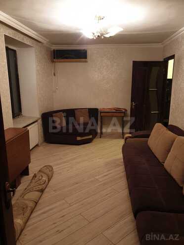 Satılır 2 otaqlı köhnə tikili 65 m², İnşaatçılar m., photo 3 from 11