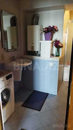 Продаётся 2-комн. вторичка 75 м², м. Низами, photo 4 from 9