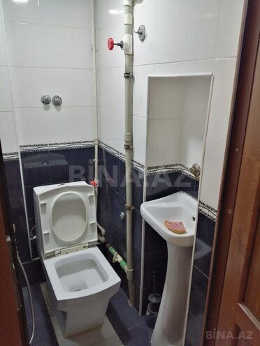 Продаётся 3-комн. вторичка 70 м², м. Кара Караев, photo 14 from 18