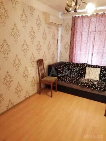 Продаётся 3-комн. вторичка 70 м², м. Кара Караев, photo 6 from 18