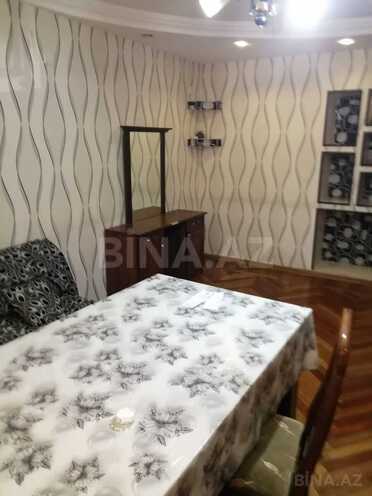 Продаётся 3-комн. вторичка 70 м², м. Кара Караев, photo 4 from 18