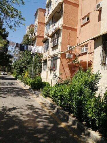 Продаётся 3-комн. вторичка 70 м², м. Кара Караев, photo 17 from 18