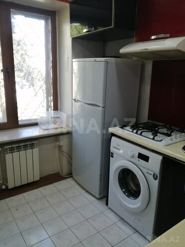 Продаётся 3-комн. вторичка 70 м², м. Кара Караев, photo 12 from 18
