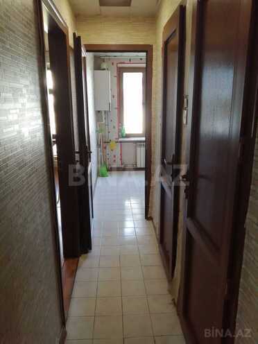Продаётся 3-комн. вторичка 70 м², м. Кара Караев, photo 9 from 18