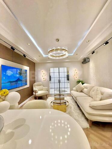 Сдаётся 2-комн. новостройка 70 м², м. Шах Исмаил Хатаи, photo 1 from 16