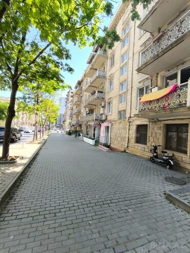 Продаётся 2-комн. вторичка 55 м², Насиминский  р., photo 4 from 18