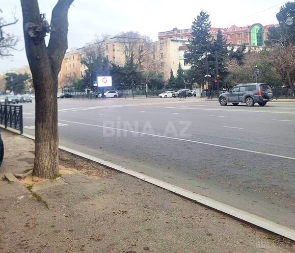 Satılır 3 otaqlı köhnə tikili 75.5 m², Nəsimi r., photo 13 from 15