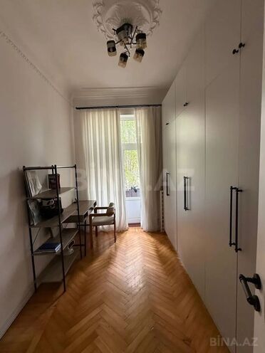 Продаётся 3-комн. вторичка 80 м², м. Низами, photo 8 from 13