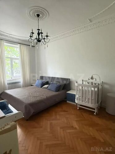 Продаётся 3-комн. вторичка 80 м², м. Низами, photo 6 from 13