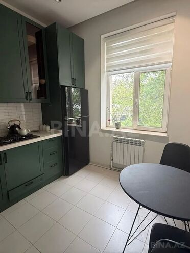 Продаётся 3-комн. вторичка 80 м², м. Низами, photo 3 from 13