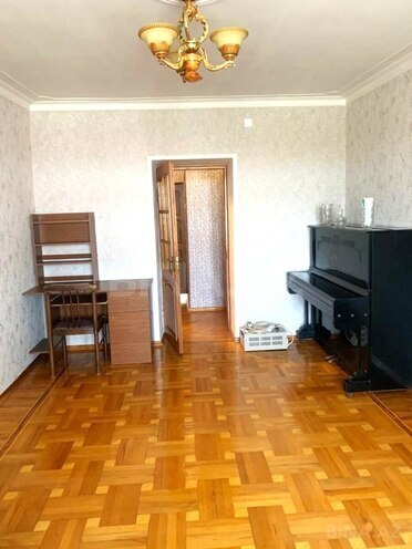 İcarəyə verilir 3 otaqlı köhnə tikili 90 m², Qara Qarayev m., photo 9 from 17